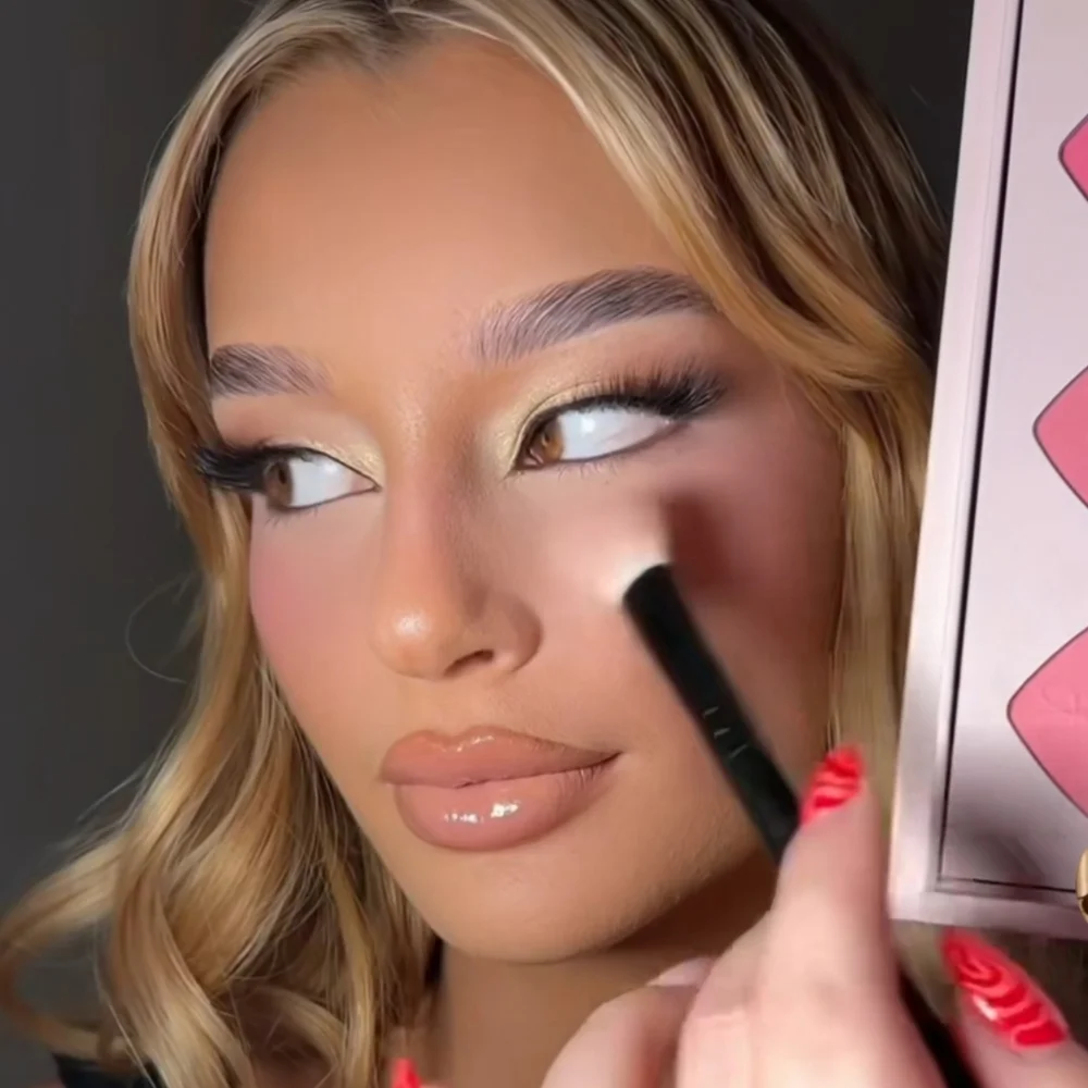 Plouise Heart-Shaped Blush Palette (Hot Pink, Baby Pink, Mauve, Peach, Coral)